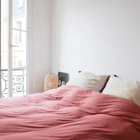 Charming Parisian T2 With Rooftop View Appartamento *