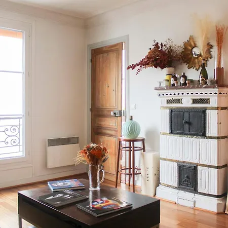 Charming Parisian T2 With Rooftop View Apartment Paris